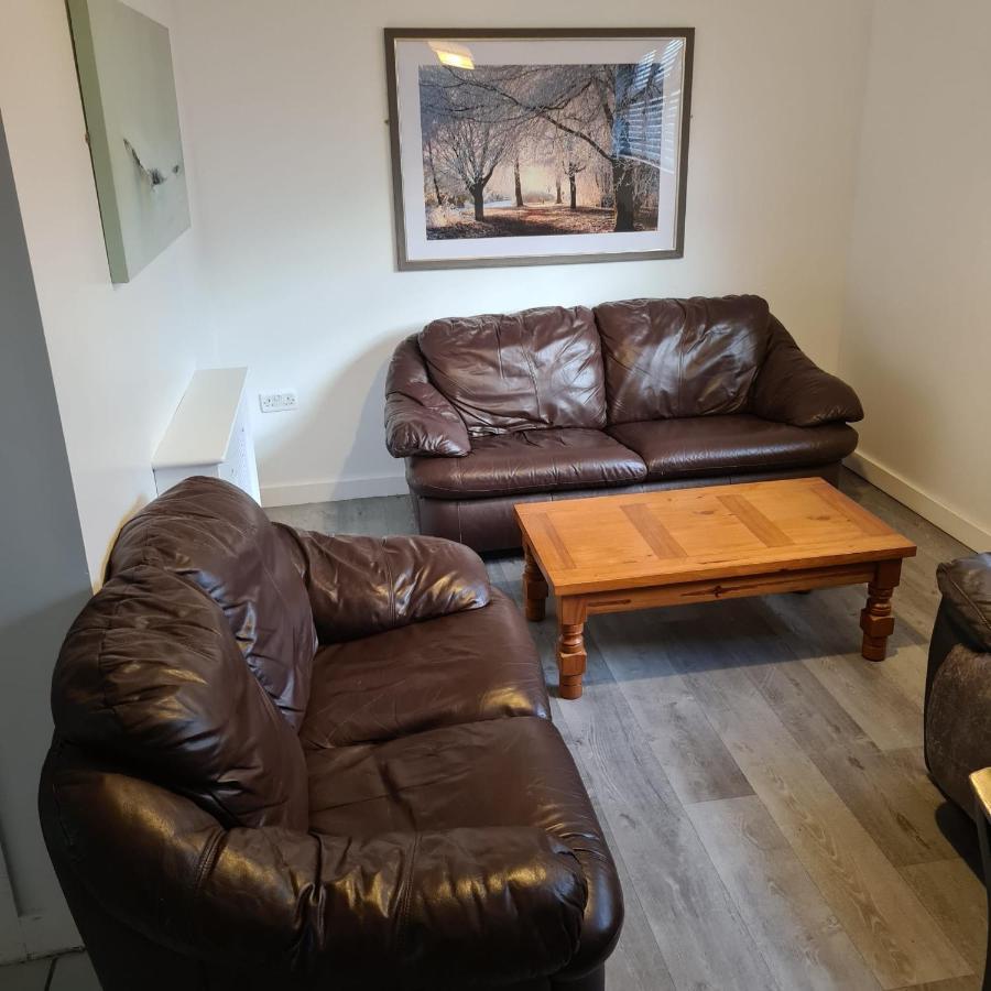 2 Bed Flat Right In Centre Of Portrush Townアパートメント エクステリア 写真